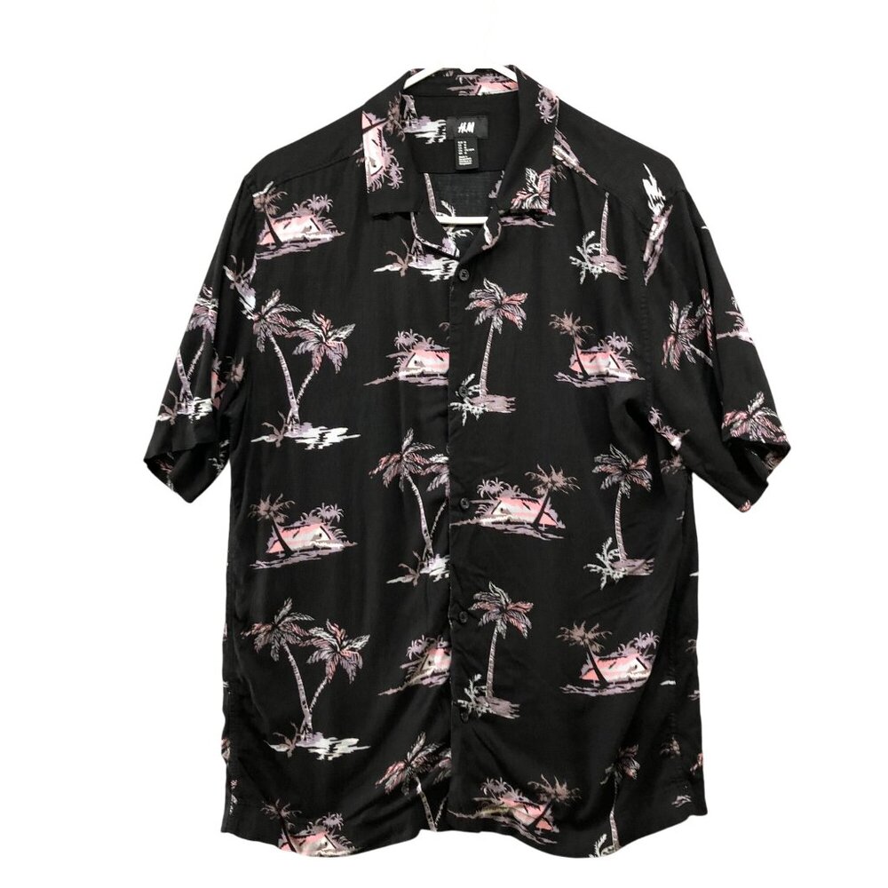 H&M Hawaiian‎ Shirt Mens M Black Palm Island Print Tropical Vacation Rayon